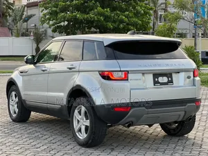 Land Rover Range Rover Evoque SE 4x4 5-Door 2018 Gray