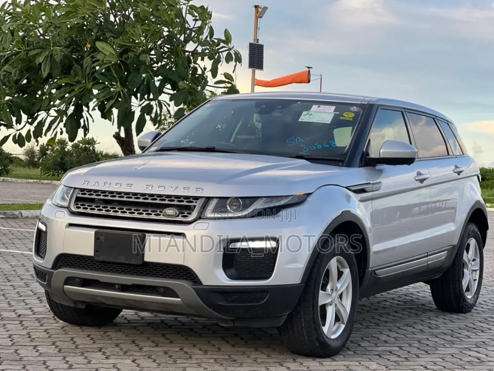 Land Rover Range Rover Evoque SE 4x4 5-Door 2018 Gray