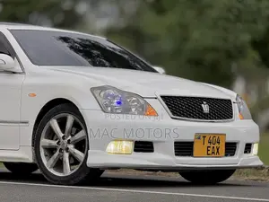 Toyota Crown 2006 Off white