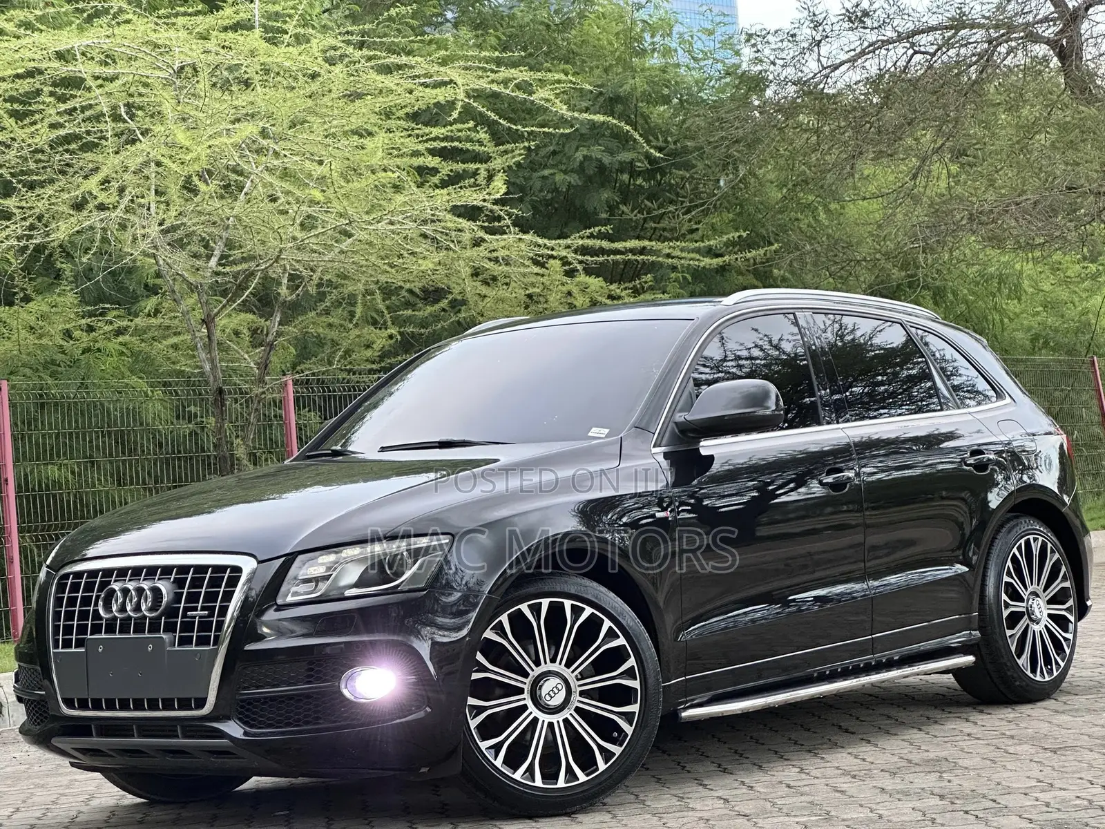 Audi Q5 2.0 TDI Automatic 2011 Black