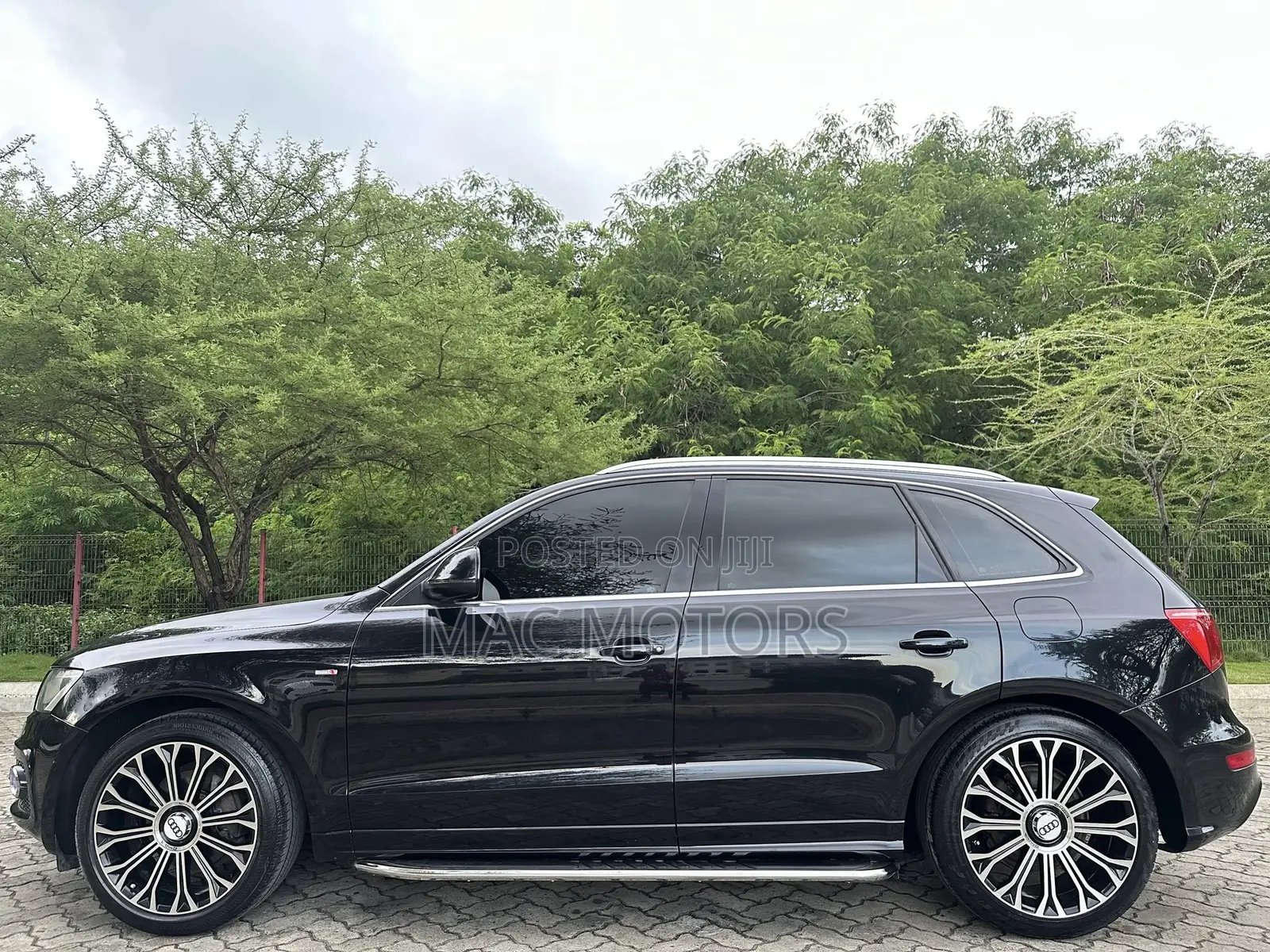 Audi Q5 2.0 TDI Automatic 2011 Black