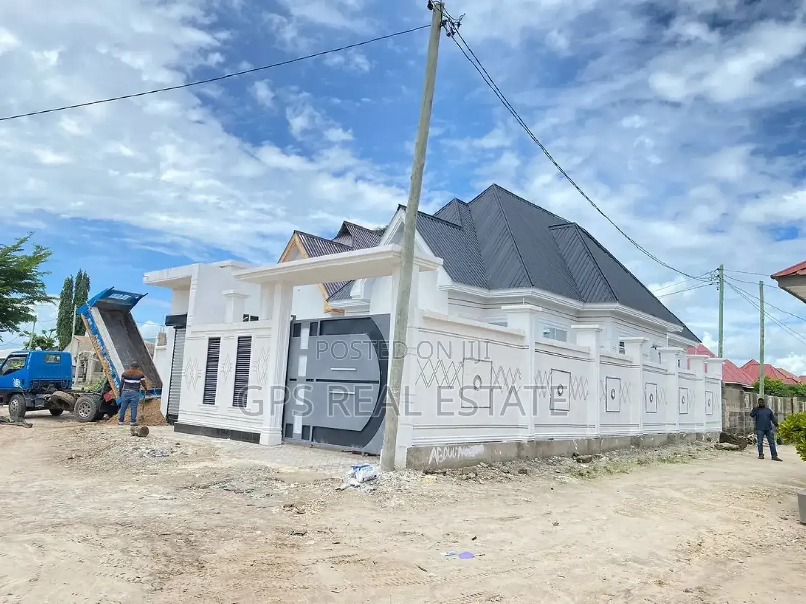 3bdrm House in Chamazi, Temeke for sale