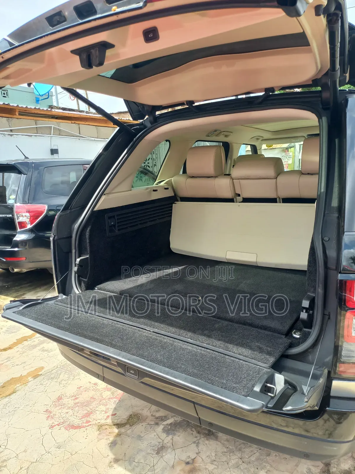 Land Rover Range Rover Vogue 2016 Black