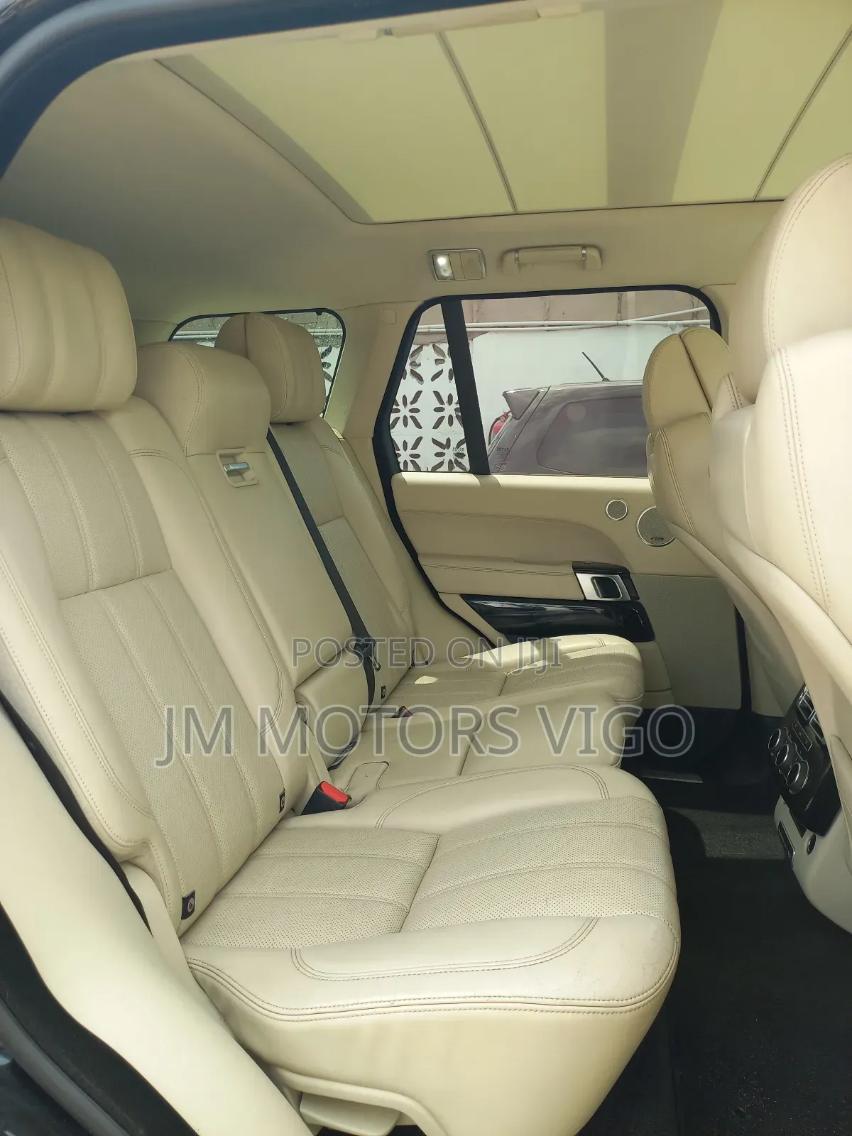 Land Rover Range Rover Vogue 2016 Black