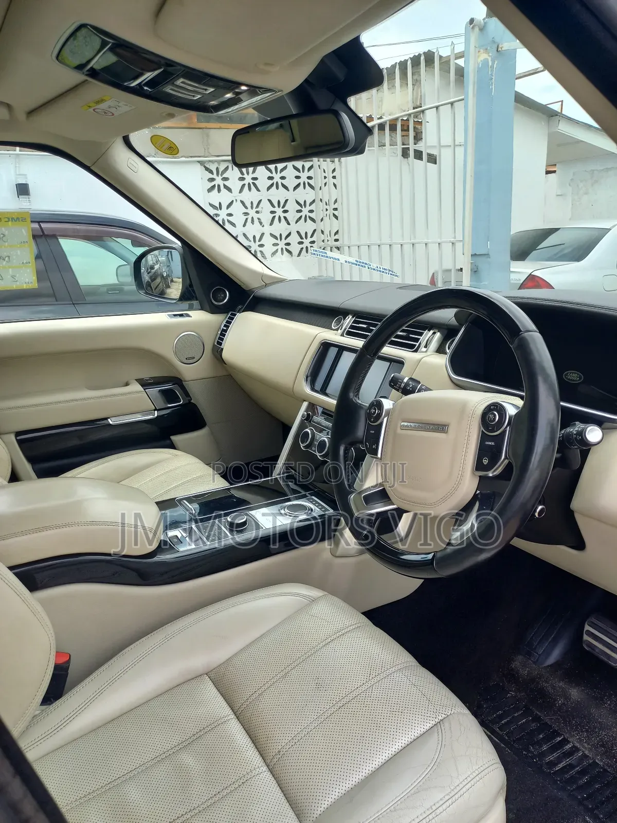Land Rover Range Rover Vogue 2016 Black