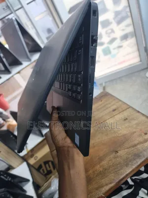Laptop Dell Latitude 7390 8GB Intel Core I5 SSD 256GB