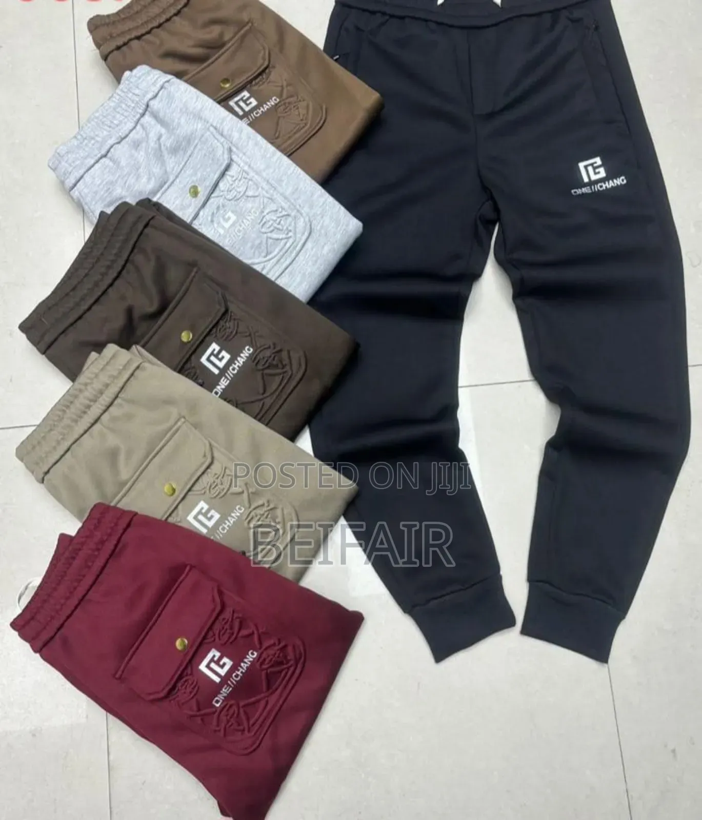 Suruali Track Suit