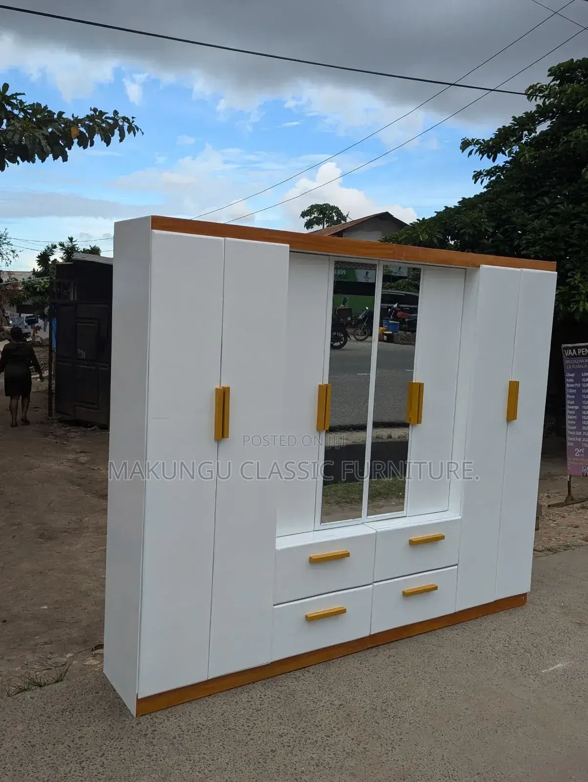 Luxurious Wardrobes Milango Nane