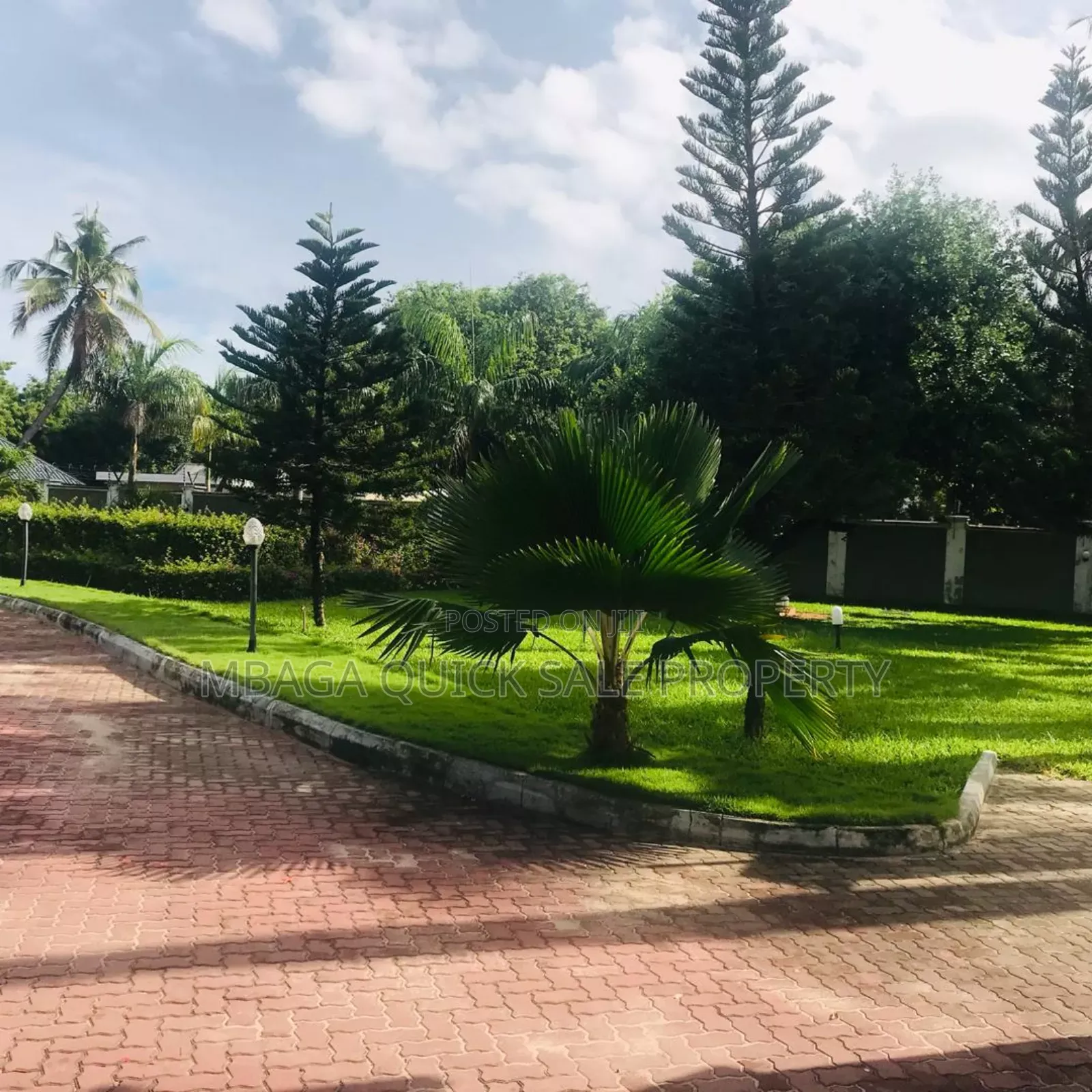 5bdrm House in Kawe for rent