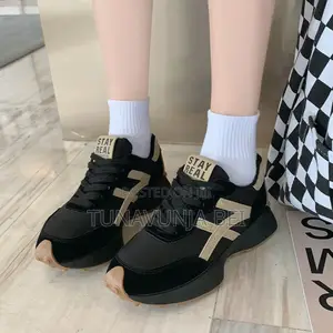 Ladies Sneakers 