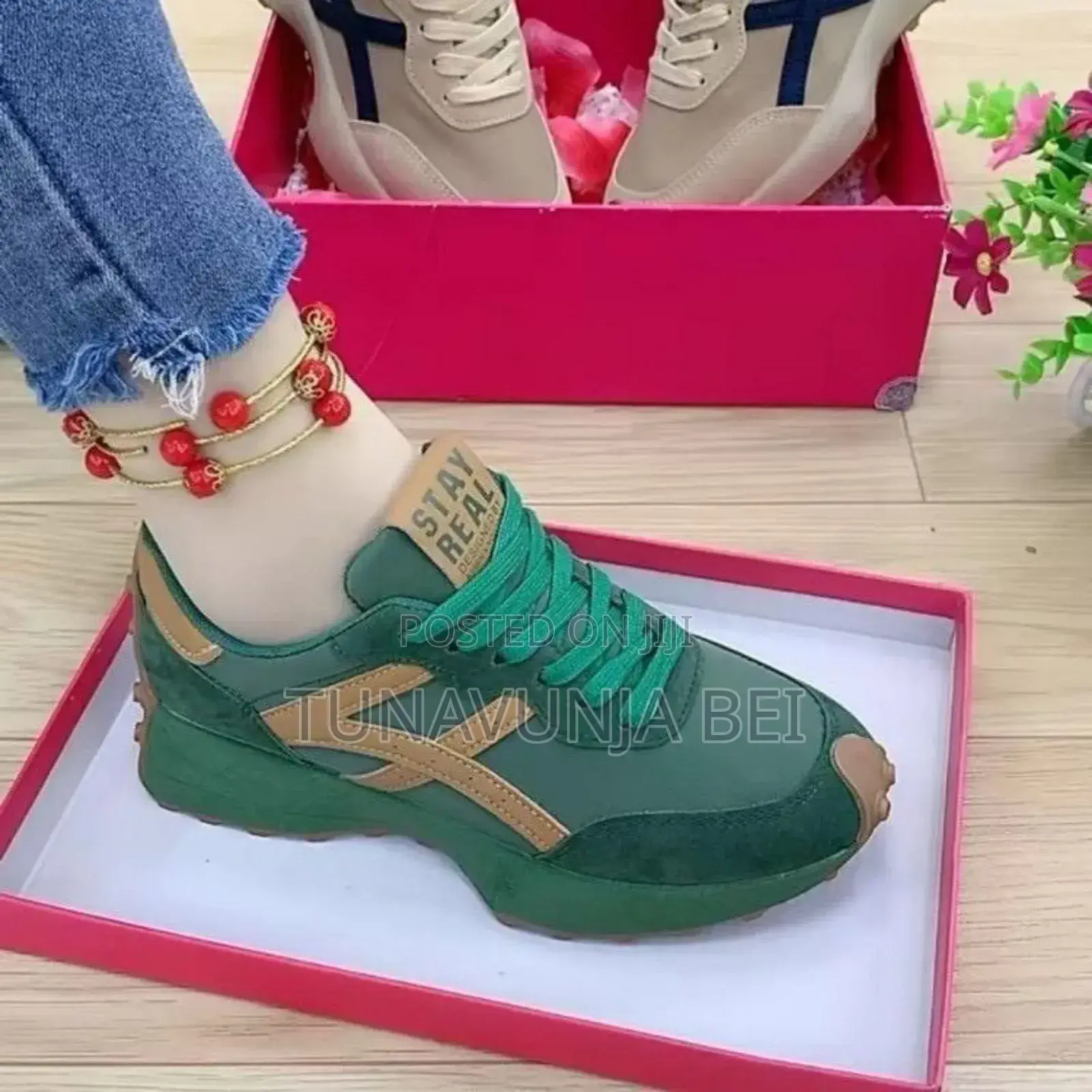 Ladies Sneakers 