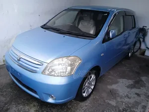 Photo - Toyota Raum 1.5 AWD 2005 Blue