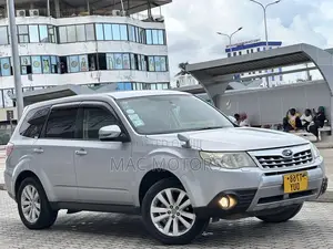 Subaru Forester 2.0D X 2011 Silver