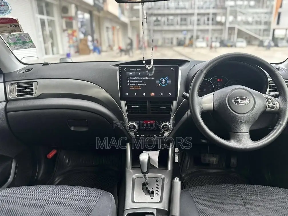 Subaru Forester 2.0D X 2011 Silver