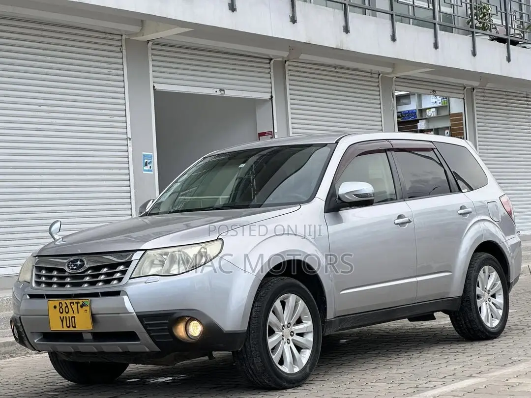 Subaru Forester 2.0D X 2011 Silver