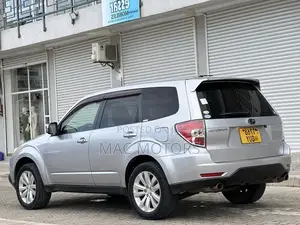 Subaru Forester 2.0D X 2011 Silver