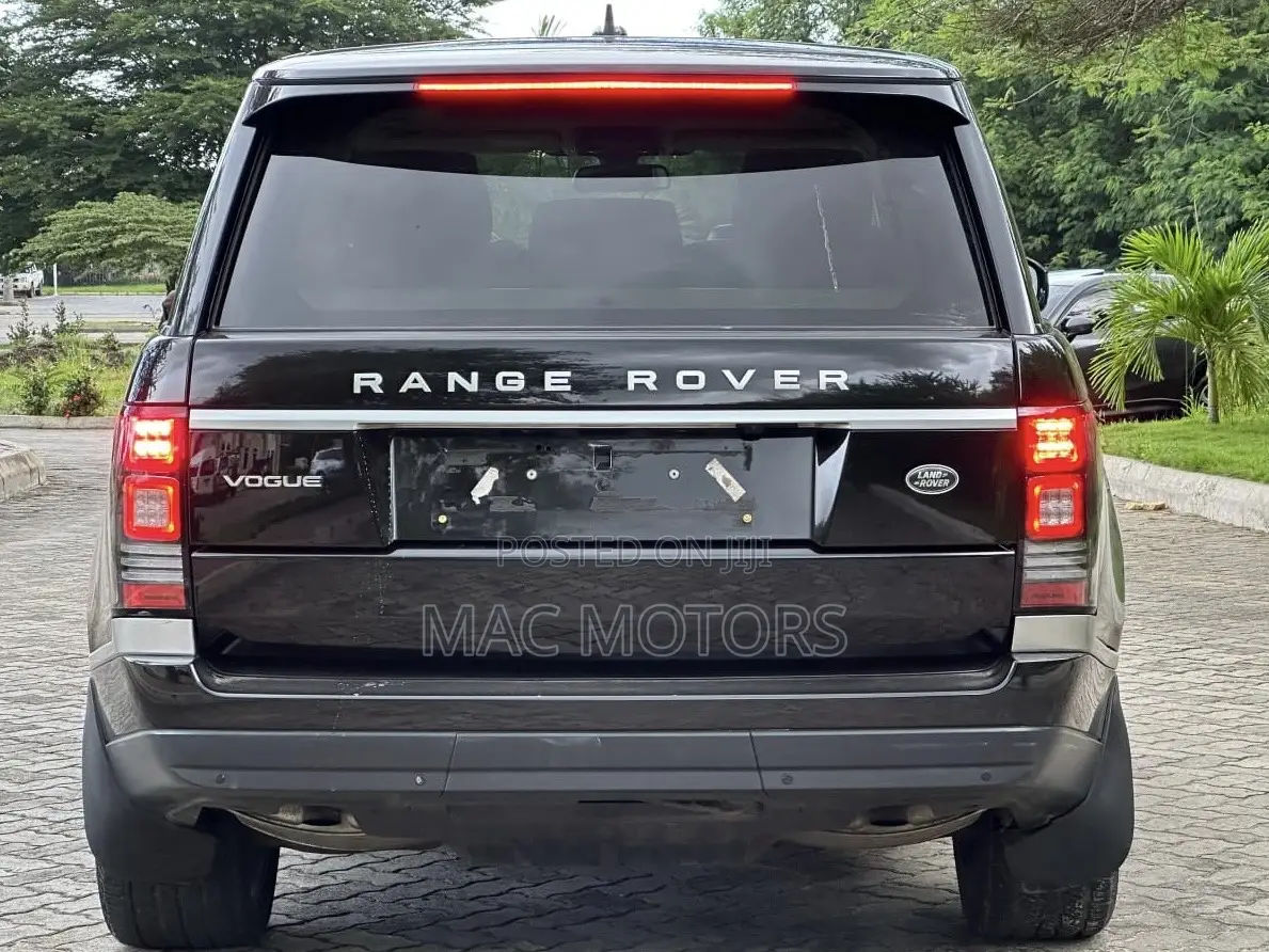 Land Rover Range Rover Vogue 2015 Matt Black