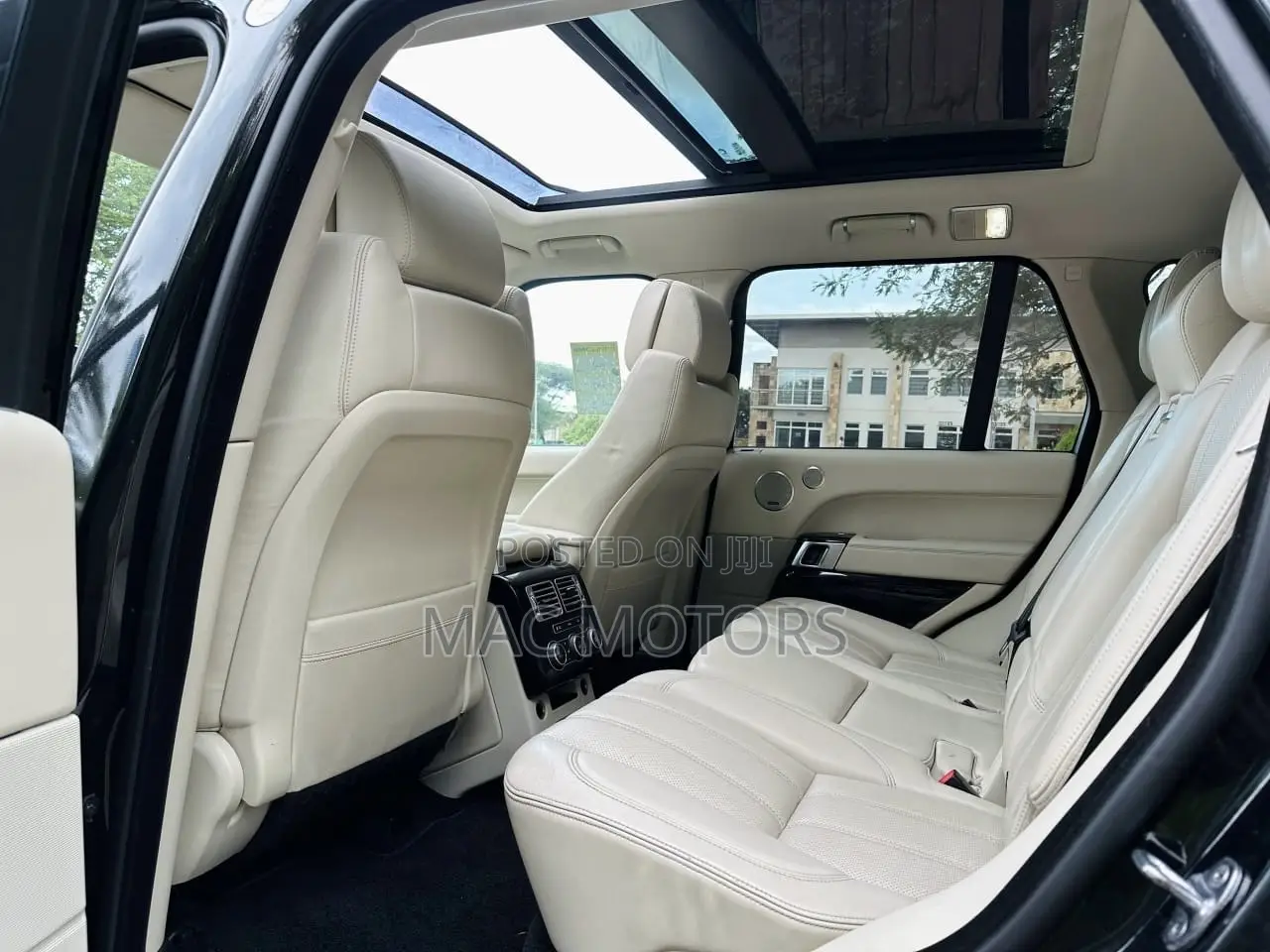 Land Rover Range Rover Vogue 2015 Matt Black
