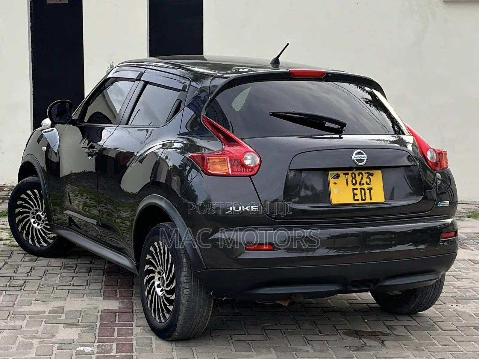 Nissan Juke 2011 Gray