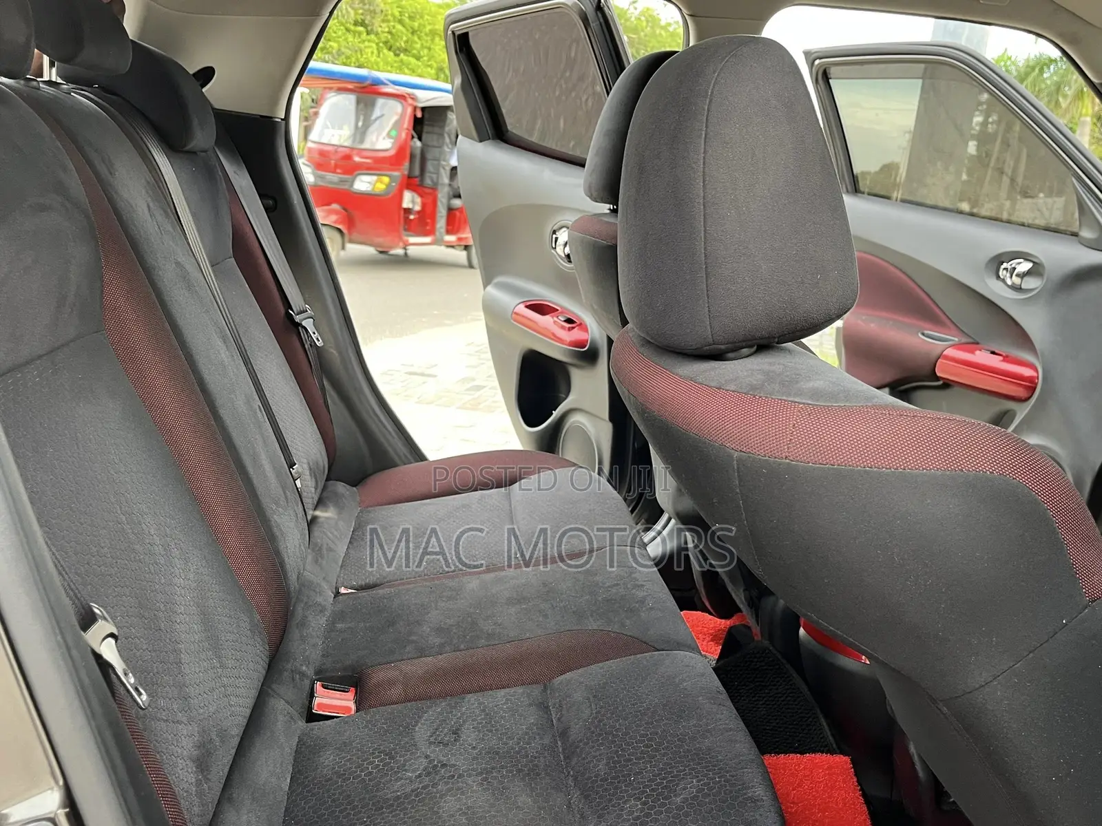 Nissan Juke 2011 Gray