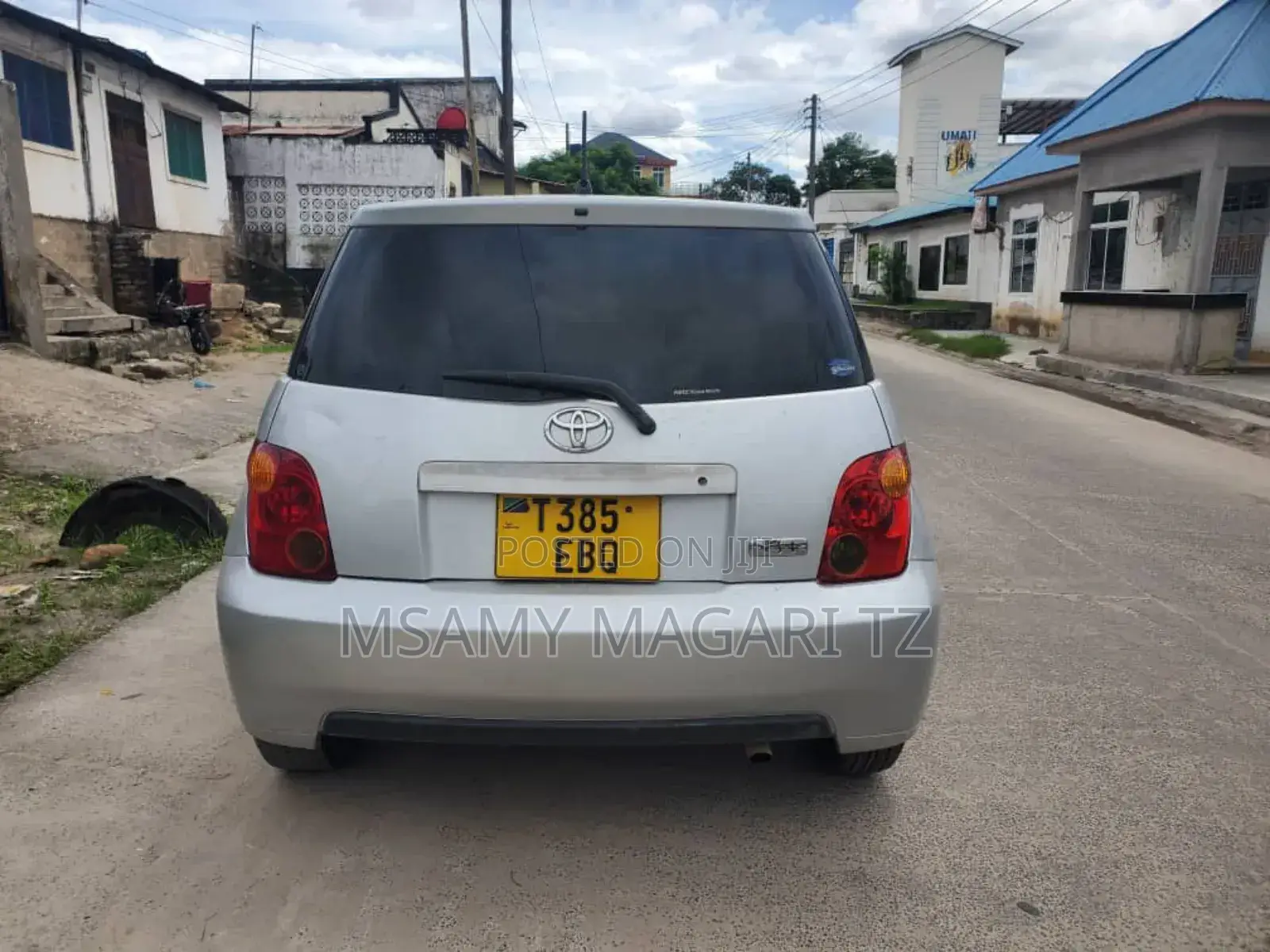 Toyota IST 2003 Silver