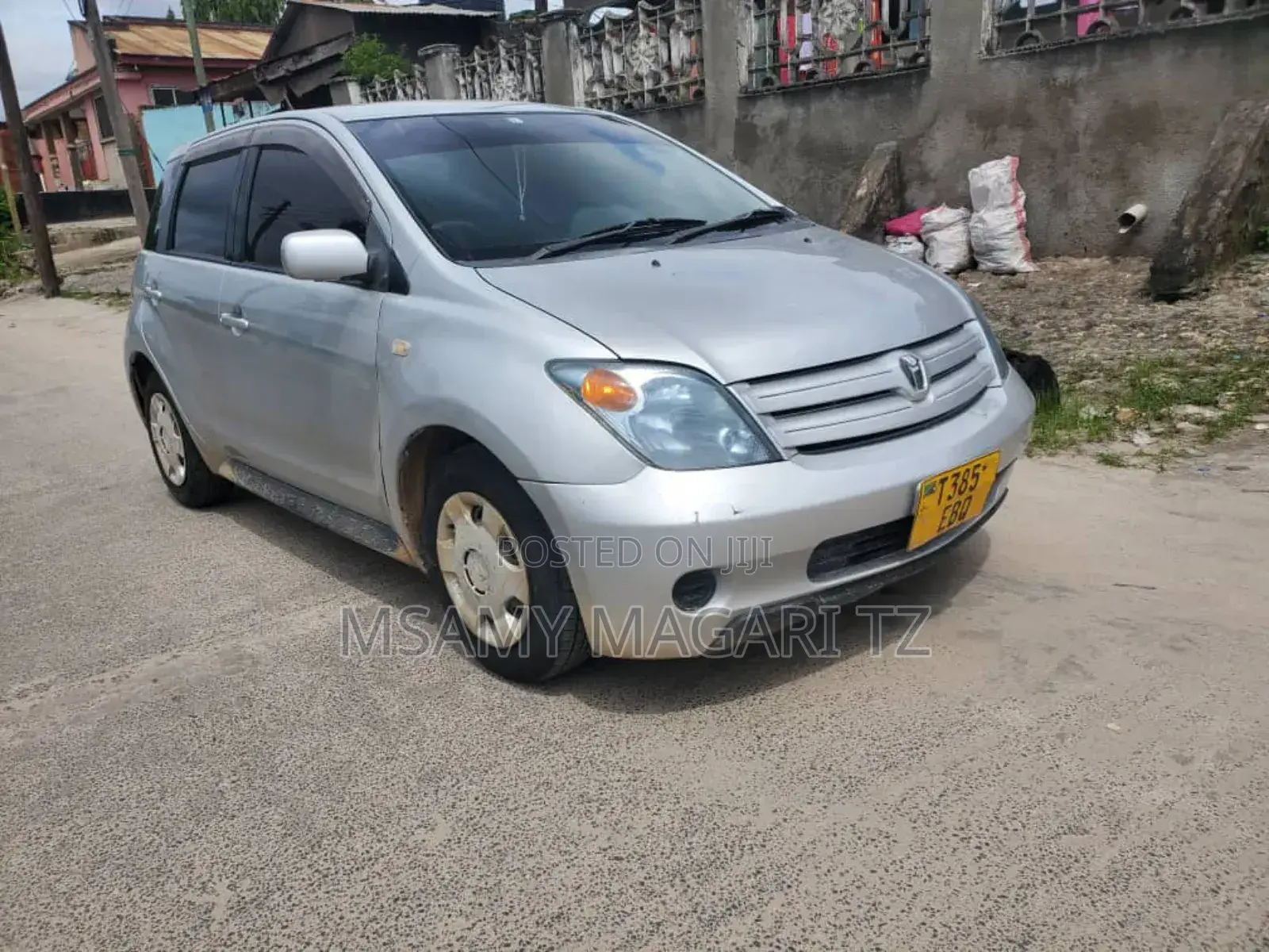 Toyota IST 2003 Silver