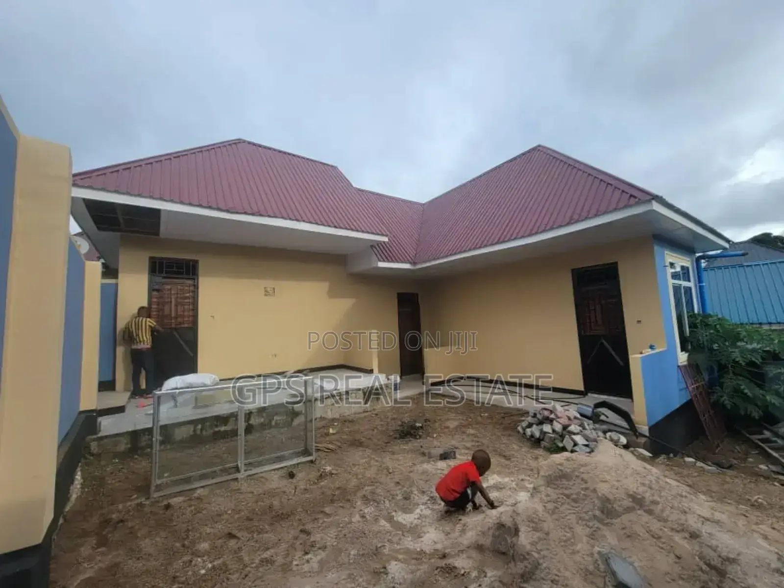 4bdrm House in Chamazi Magengeni, Temeke for sale