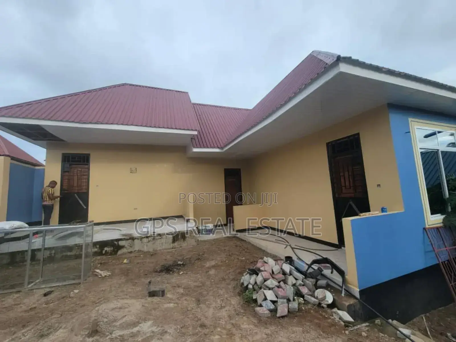 4bdrm House in Chamazi Magengeni, Temeke for sale