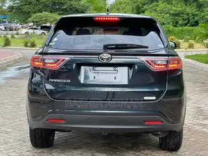 Toyota Harrier 2.0 2015 Blue