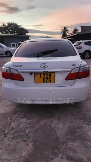 Toyota Premio 2008 White