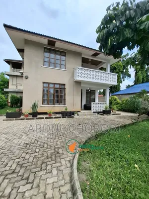 Furnished 3bdrm Villa in Ada Estate for rent