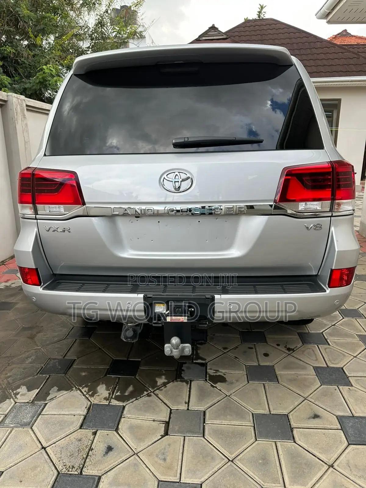 Toyota Land Cruiser 4.5 V8 VXR 2018 Silver