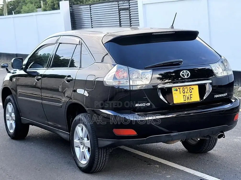 Toyota Harrier 2005 Black