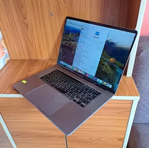 Laptop Apple MacBook Pro 2019 16GB Intel Core I9 SSD 1T