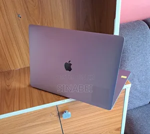 Laptop Apple MacBook Pro 2019 16GB Intel Core I9 SSD 1T