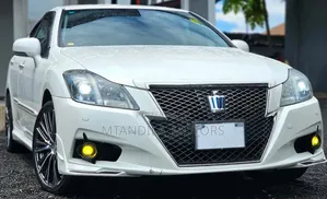 Toyota Crown 2013 White