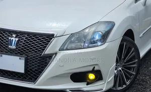 Toyota Crown 2013 White