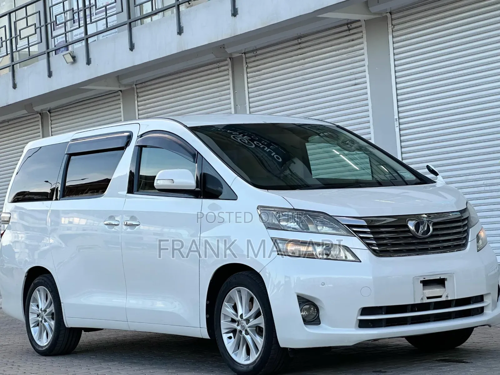 Toyota Vellfire 2009 White