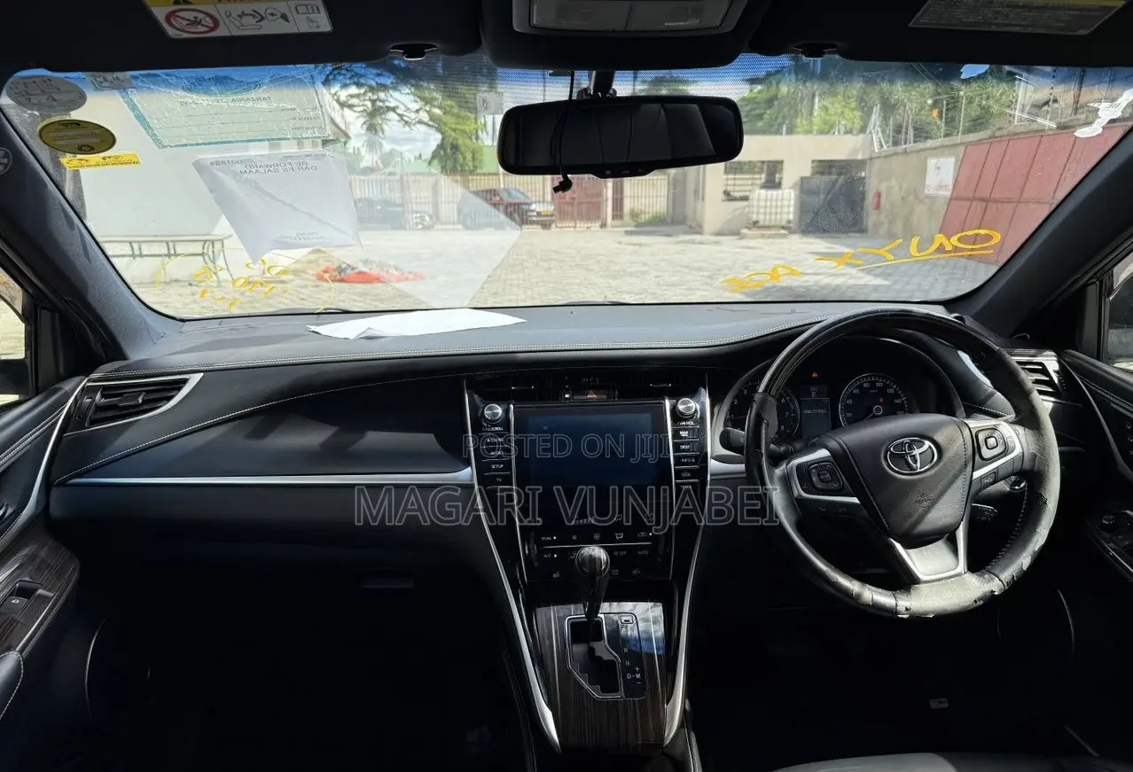 Toyota Harrier 2014 White