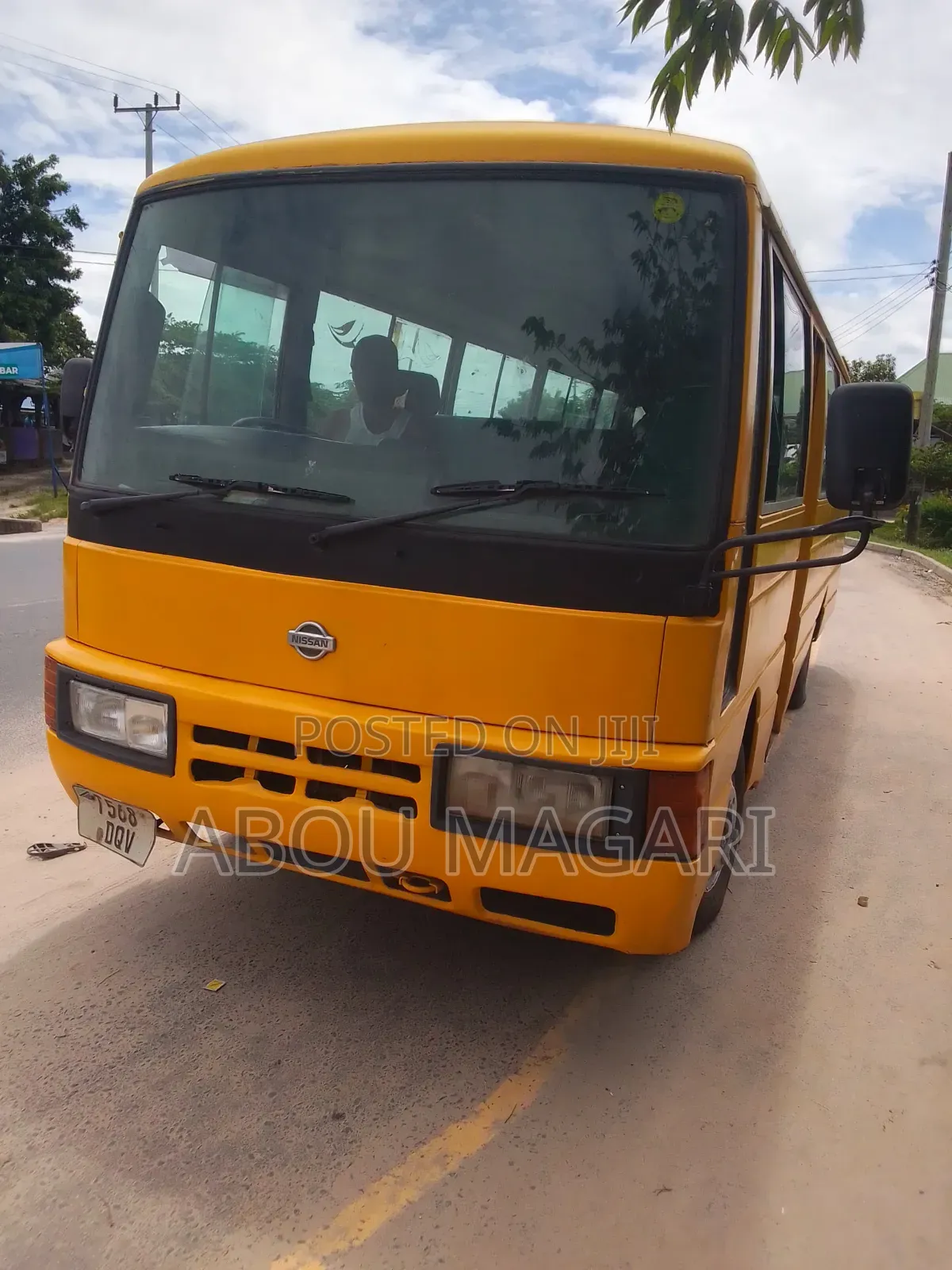 Nissan Civilian 1998 Yellow