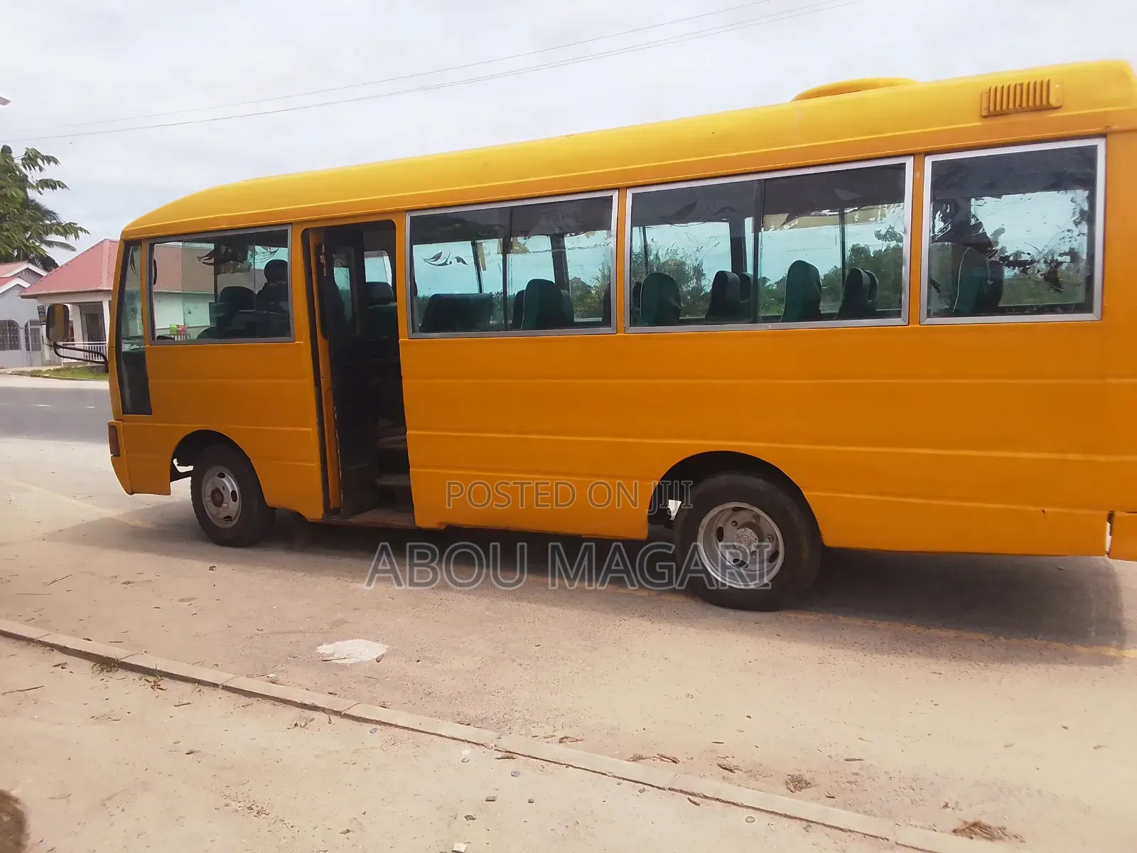 Nissan Civilian 1998 Yellow