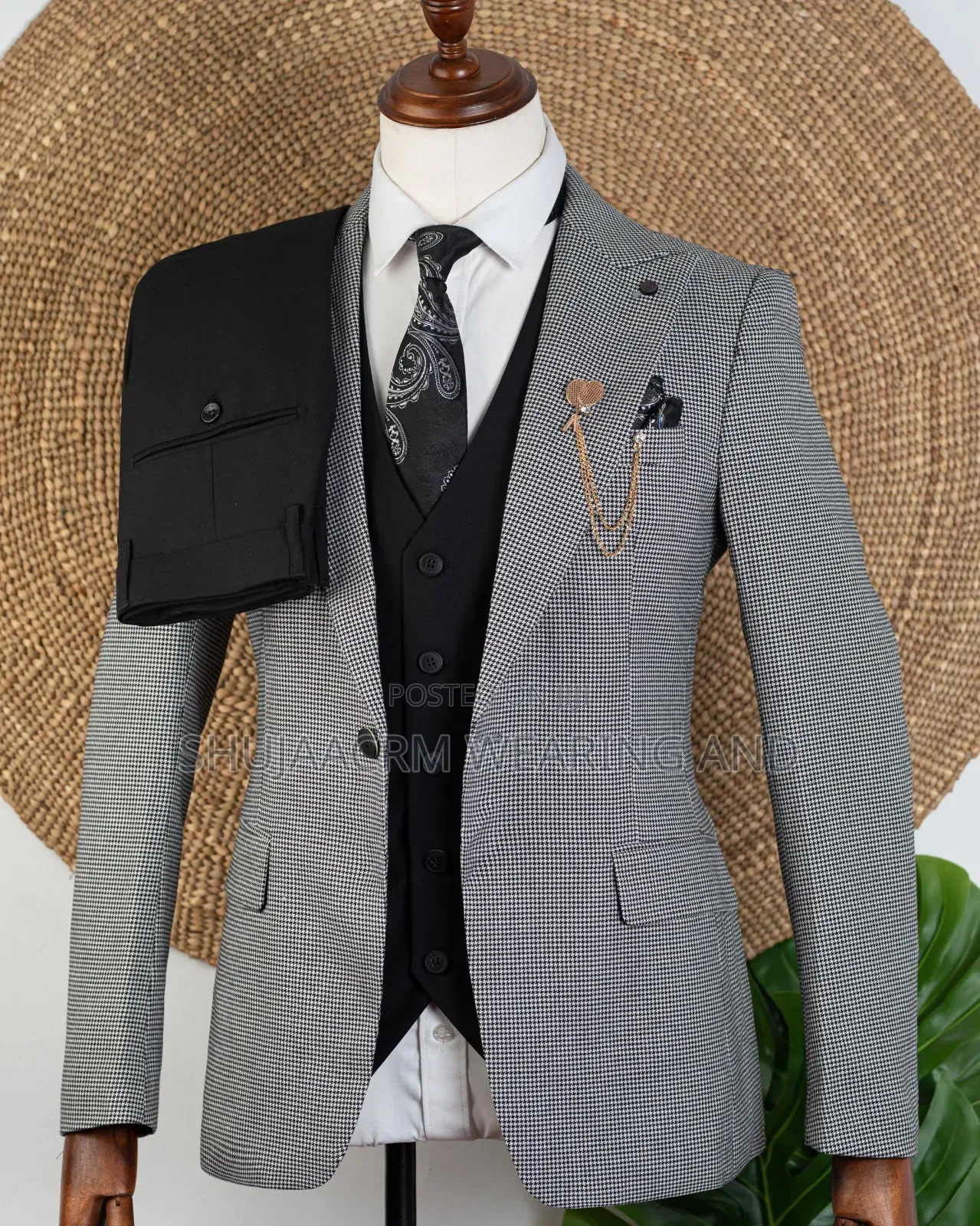 Bravo Men Suits/Suti Za Kijanja