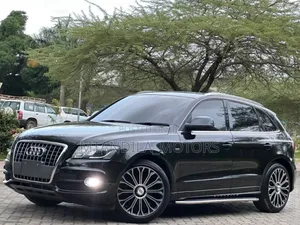 Audi Q5 2.0T Premium Quattro 2011 Black