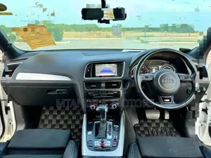 Audi Q5 2.0T Premium Quattro 2011 Black