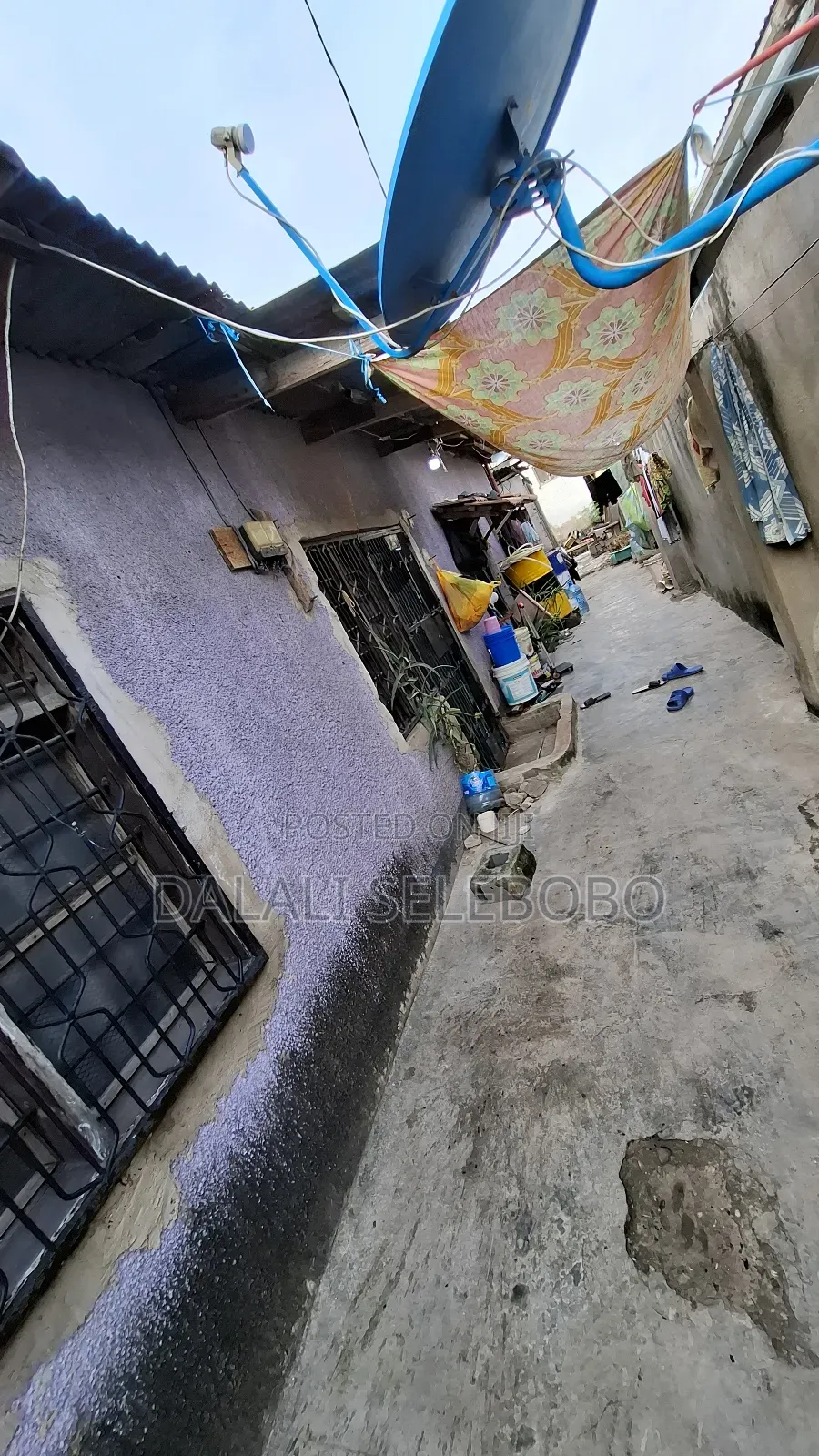 9bdrm Bungalow in Sinza Kumekucha for sale