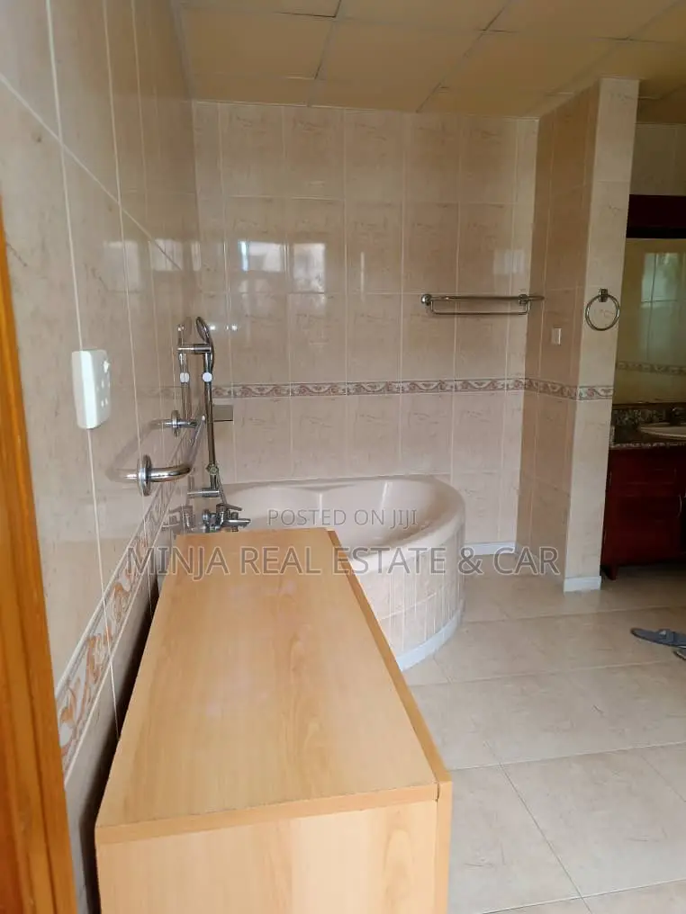 Furnished 4bdrm Apartment in Oyster Bay for rent