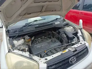 Toyota RAV4 1.8 2005 Silver