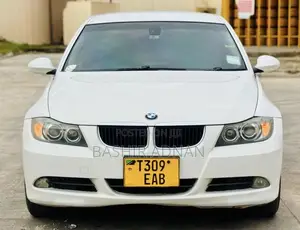 BMW 3 Series 320i RWD 2008 White