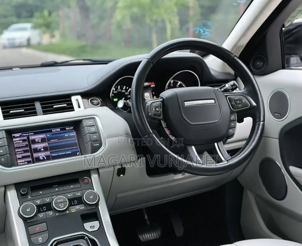 Land Rover Range Rover Vogue 2014 Off white