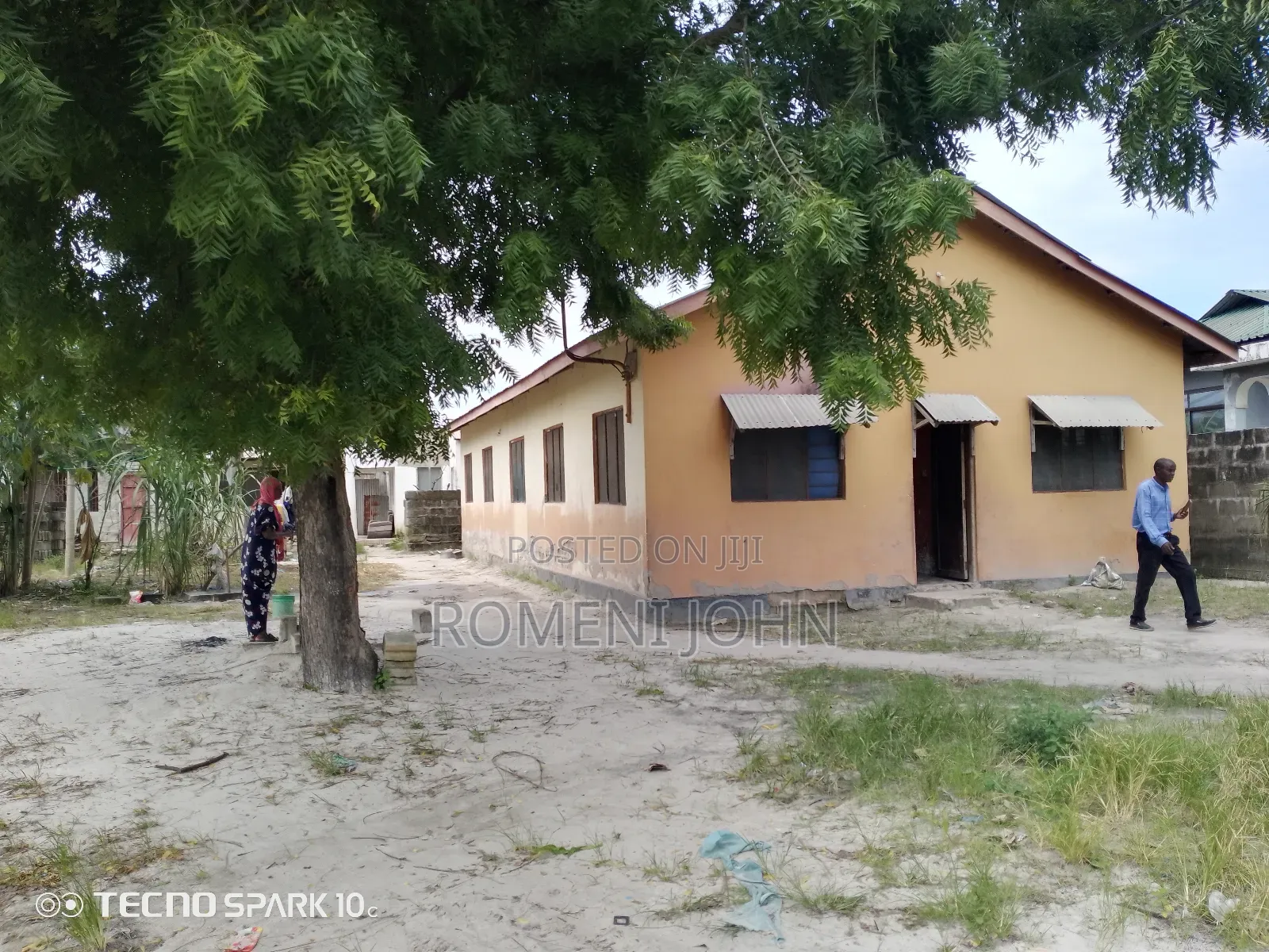 10bdrm House in Tanzania Daresalaam, Ilala for sale